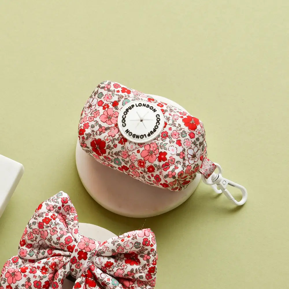 Porta sacchetti per bisogni - Quilted Cute Flowers
